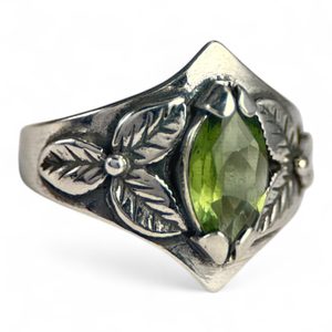 SHAMROCK, ring, moldavite, silver