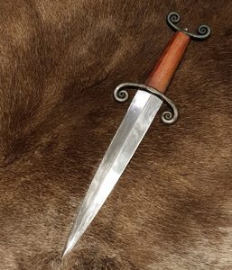 TADEUS, Dagger