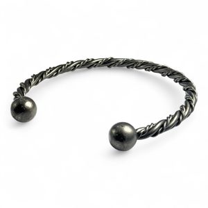 TORQUES, twisted necklace