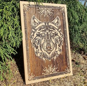 Wolf VIKING Wanddekoration 32x46 Eiche gebrannt