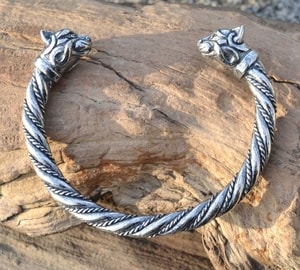 CELTIC CAT, STERLING SILVER BRACELET, 36 G. - ARMBÄNDER{% if kategorie.adresa_nazvy[0] != zbozi.kategorie.nazev %} - SILBER SCHMUCKSTÜCKE{% endif %}