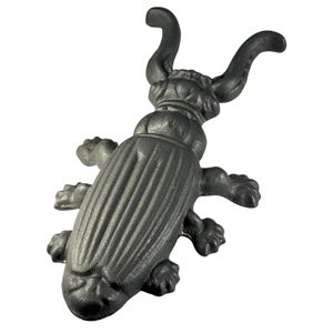 Beetle horn, cast iron shoehorn