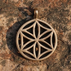 SUN FLOWER II, BRONZE PENDANT - PENDANTS, NECKLACES{% if kategorie.adresa_nazvy[0] != zbozi.kategorie.nazev %} - JEWELLERY - BRONZE, ZINC{% endif %}