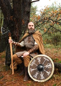 Viking Shield Vegvísir with Rawhide Edging, 60 cm