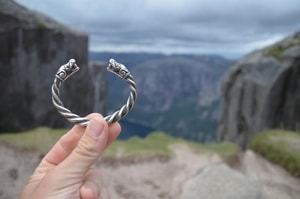 VIKING WOLF BRACELET FROM BURG, GOTLAND, SILVER 925, 63 G - ARMBÄNDER{% if kategorie.adresa_nazvy[0] != zbozi.kategorie.nazev %} - SILBER SCHMUCKSTÜCKE{% endif %}