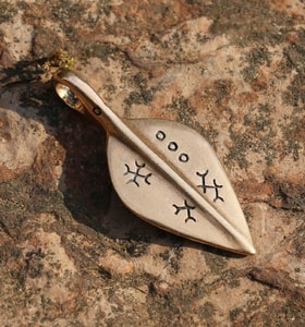 GERMANIC SPEARHEAD, BRONZE PENDANT - PENDANTS, NECKLACES{% if kategorie.adresa_nazvy[0] != zbozi.kategorie.nazev %} - JEWELLERY - BRONZE, ZINC{% endif %}