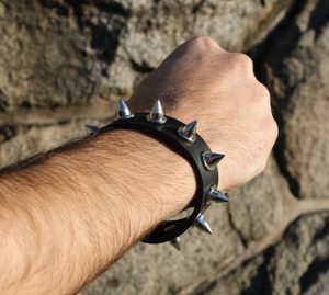 ROCKER, LEATHER BRACELET II - FASHION - LEATHER{% if kategorie.adresa_nazvy[0] != zbozi.kategorie.nazev %} - T-SHIRTS, BOOTS{% endif %}