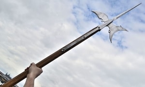 HALBERD, REPLICA OF A TWO-HANDED POLE WEAPON - AXES, POLEWEAPONS{% if kategorie.adresa_nazvy[0] != zbozi.kategorie.nazev %} - WEAPONS - SWORDS, AXES, KNIVES{% endif %}