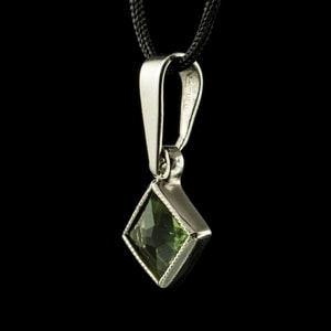 NEREA, MOLDAVITE PENDANT, SILVER 925 - MOLDAVITES, CZECH{% if kategorie.adresa_nazvy[0] != zbozi.kategorie.nazev %} - SILVER JEWELLERY{% endif %}