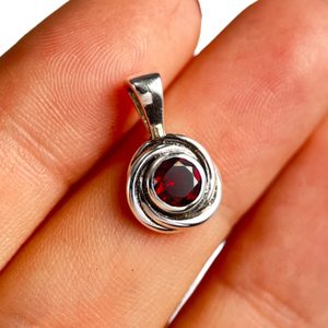 ORCHIDEA, silver pendant, garnet Ag 925/1000
