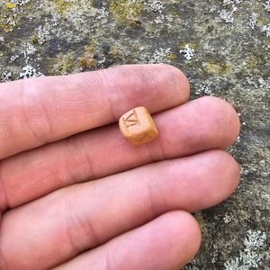 ROMAN DICE, clay