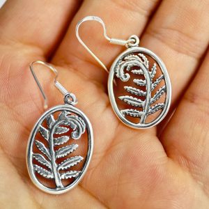 Fougère, boucles d'oreilles en argent