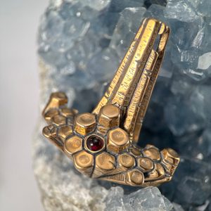 DIMMUBORGIR - THOR HAMMER, Basalt columns, bronze pendant