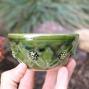 GREEN MEDIEVAL BOWL 10 CM - HISTORICAL CERAMICS{% if kategorie.adresa_nazvy[0] != zbozi.kategorie.nazev %} - CERAMICS, GLASS{% endif %}