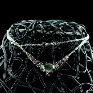 AILIS, SILVER NECKLACE, MOLDAVITE, GARNET - MOLDAVITES, CZECH{% if kategorie.adresa_nazvy[0] != zbozi.kategorie.nazev %} - SILVER JEWELLERY{% endif %}