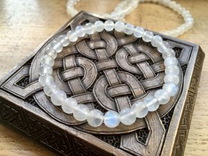 MOONSTONE Bracelet