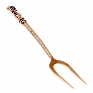 Mittelalterliche Gabel mit Jungfrau, Messing