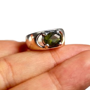 MOLDAVITE, sterling silver ring with cut moldavite