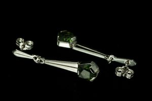 ESTELLE, MOLDAVITE, EARRINGS, SILVER - MOLDAVITES, CZECH{% if kategorie.adresa_nazvy[0] != zbozi.kategorie.nazev %} - SILVER JEWELLERY{% endif %}