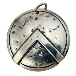 Bouclier Spartiate, pendentif en argent