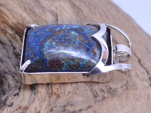 BAT IN NIGHT, AZURITE, STERLING SILVER PENDANT - PENDANTS WITH GEMSTONES, SILVER{% if kategorie.adresa_nazvy[0] != zbozi.kategorie.nazev %} - SILVER JEWELLERY{% endif %}