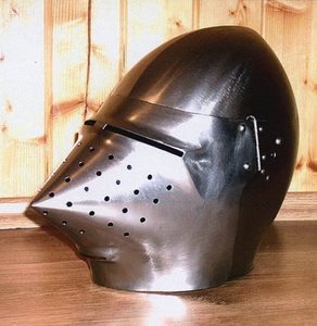 CASQUES MÉDIÉVAUX D'EUROPE OCCIDENTALE