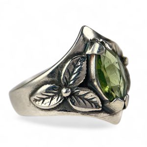 SHAMROCK, ring, moldavite, silver