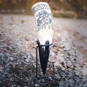 Huginn and Muninn, vendel drinking horn