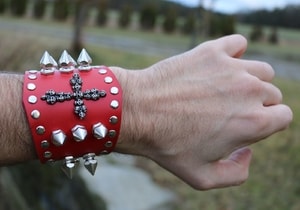 ROCKER, LEATHER BRACELET XIII - WRISTBANDS{% if kategorie.adresa_nazvy[0] != zbozi.kategorie.nazev %} - LEATHER PRODUCTS{% endif %}