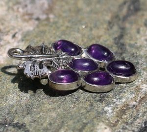Grappe de raisin, pendentif en argent