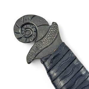 Snail, forged knife
