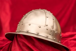 KETTLE HAT WITH RIVETS, HELMET - MEDIEVAL HELMETS{% if kategorie.adresa_nazvy[0] != zbozi.kategorie.nazev %} - ARMOUR HELMETS, SHIELDS{% endif %}