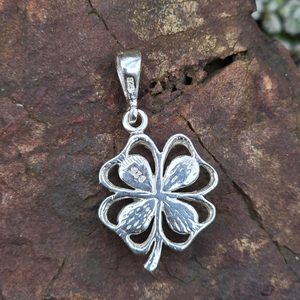 Quatrefoil, silver pendant, amber, Ag 925