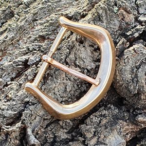 Boucle historique, bronze 40x55 mm