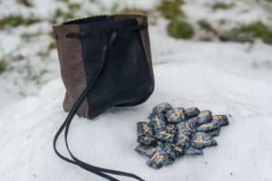 ELDER FUTHARK RUNE SET - SNOWFLAKE OBSIDIAN - RUNES{% if kategorie.adresa_nazvy[0] != zbozi.kategorie.nazev %} - MAGIC{% endif %}