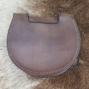 THIRD EYE, LEATHER BELT BAG, BROWN - AUMÔNIÈRES, SACS ET BOURSES{% if kategorie.adresa_nazvy[0] != zbozi.kategorie.nazev %} - CUIR : PRODUITS ET OUTILS{% endif %}