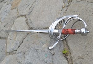 RAPIER WITH WOODEN HILT II