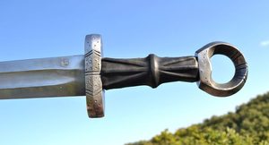 VIKING SWORD WITH A RING POMMEL - VIKING AND NORMAN SWORDS{% if kategorie.adresa_nazvy[0] != zbozi.kategorie.nazev %} - WEAPONS - SWORDS, AXES, KNIVES{% endif %}