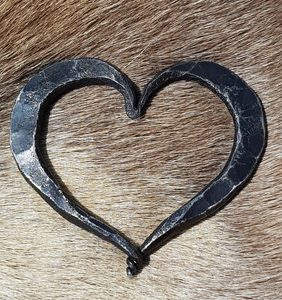 FORGED HEART, SMALL - FORGED PRODUCTS{% if kategorie.adresa_nazvy[0] != zbozi.kategorie.nazev %} - SMITHY WORKS, COINS{% endif %}