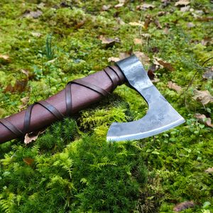 RAGNAR LOTHBROK, viking axe