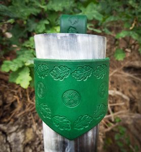 Feuille, porte-corne en cuir, vert