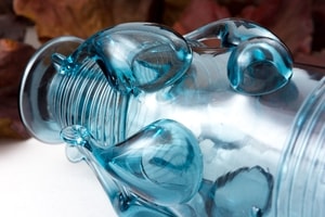 VENDEL CUP, BLUE GLASS, 7TH CENTURY - HISTORICAL GLASS{% if kategorie.adresa_nazvy[0] != zbozi.kategorie.nazev %} - CERAMICS, GLASS{% endif %}