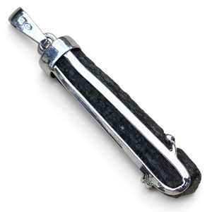 Pendentif en argent avec un vltavine naturel, Ag 925