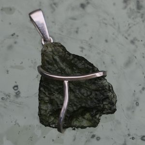 SVATAVA - pendentif argent, Moldavite