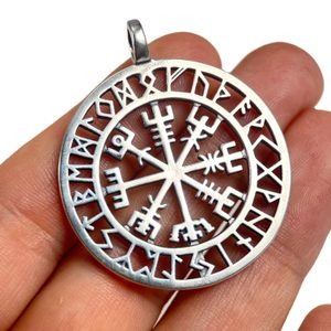 VEGVISIR, runes, pendant, silver