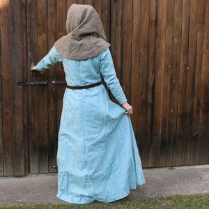 DRESS, 2nd half of the 14th century - plain woman