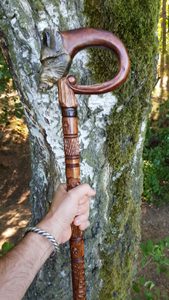 WILD BOAR - WALKING STICK, WOODEN CANE - WALKING CANES{% if kategorie.adresa_nazvy[0] != zbozi.kategorie.nazev %} - WOOD{% endif %}