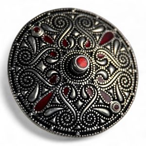 BROCHURE CELTIQUE, Auvers-sur-Oise, bronze argenté