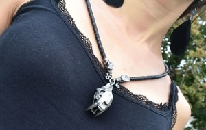 SMILODON, SABER-TOOTHED TIGER, NECKLACE, PEWTER - DINOSAUR PENDANTS{% if kategorie.adresa_nazvy[0] != zbozi.kategorie.nazev %} - SILVER JEWELLERY{% endif %}