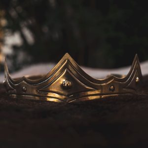 CARLA, Ladies crown, brass